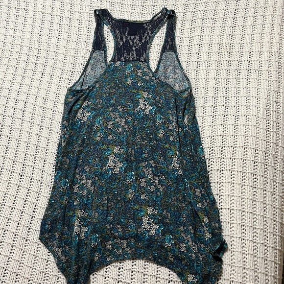 Tank top - Picture 4 of 8